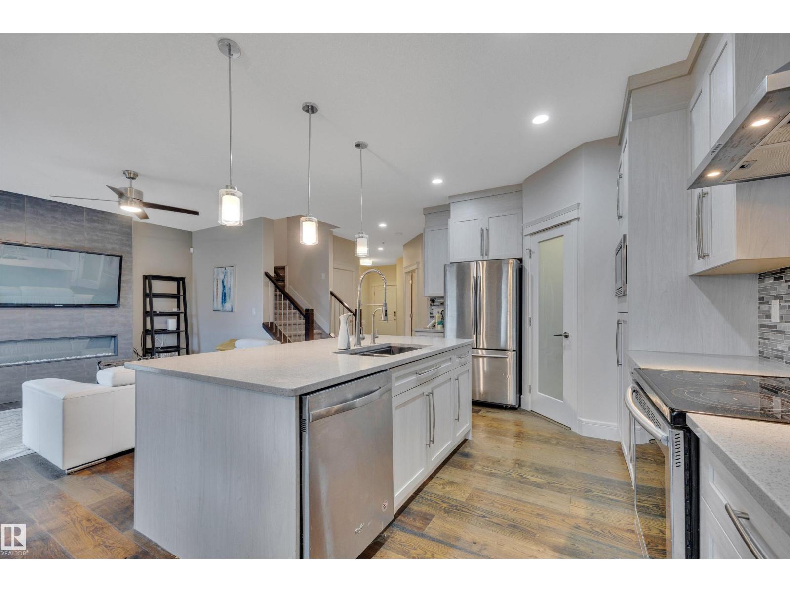 66 Mckenzie Co, Leduc, Alberta  T9E 1A4 - Photo 11 - E4491400