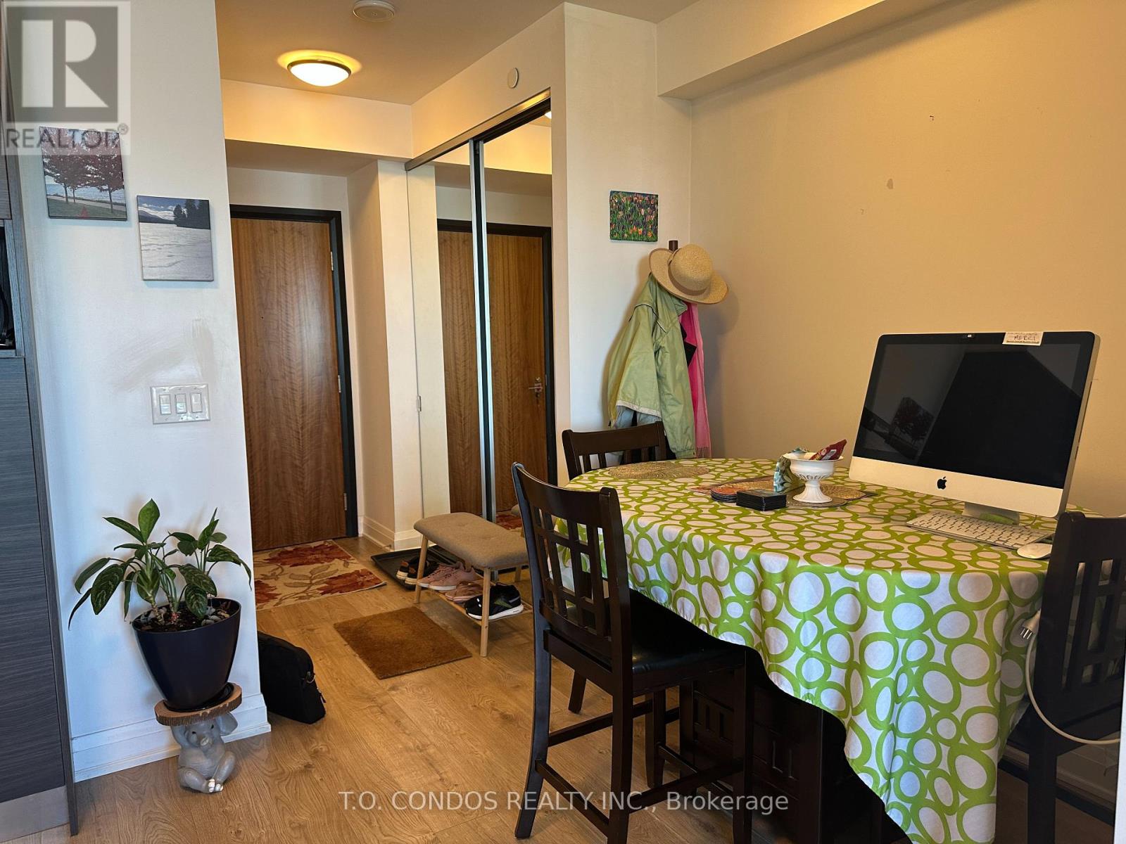 1506 - 36 Park Lawn Road, Toronto, Ontario  M8Y 3H8 - Photo 2 - W13231858