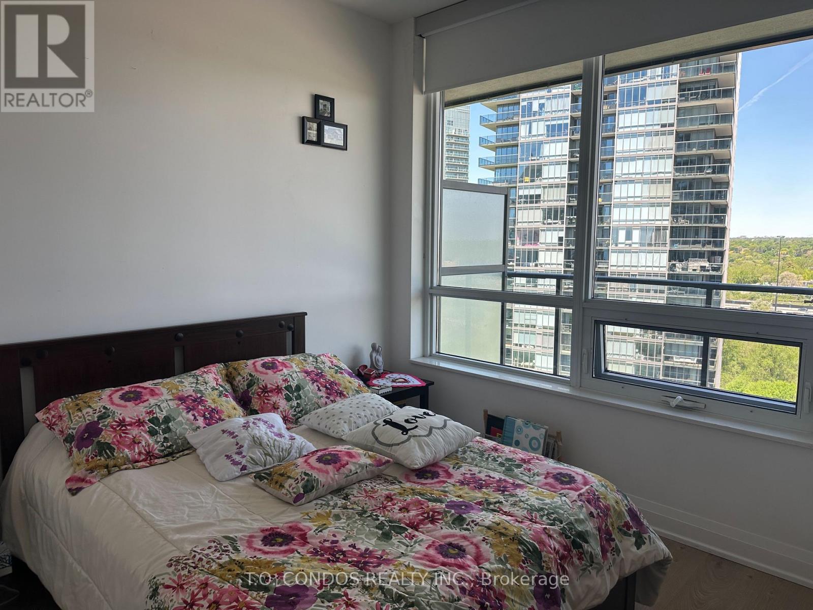 1506 - 36 Park Lawn Road, Toronto, Ontario  M8Y 3H8 - Photo 5 - W13231858