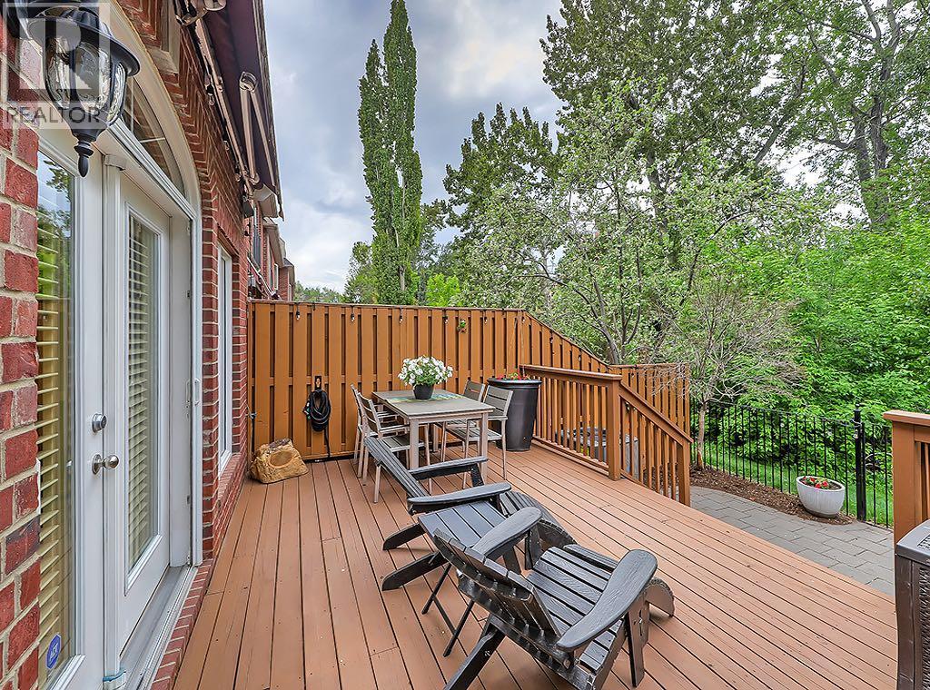 2423 Erlton Street Sw, Calgary, Alberta  T2S 2V9 - Photo 3 - A2316587