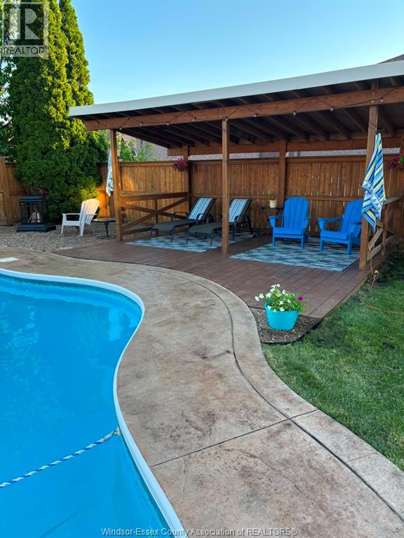 2287 Northway Ave, Windsor, Ontario  N9B 3Y3 - Photo 10 - 26012597