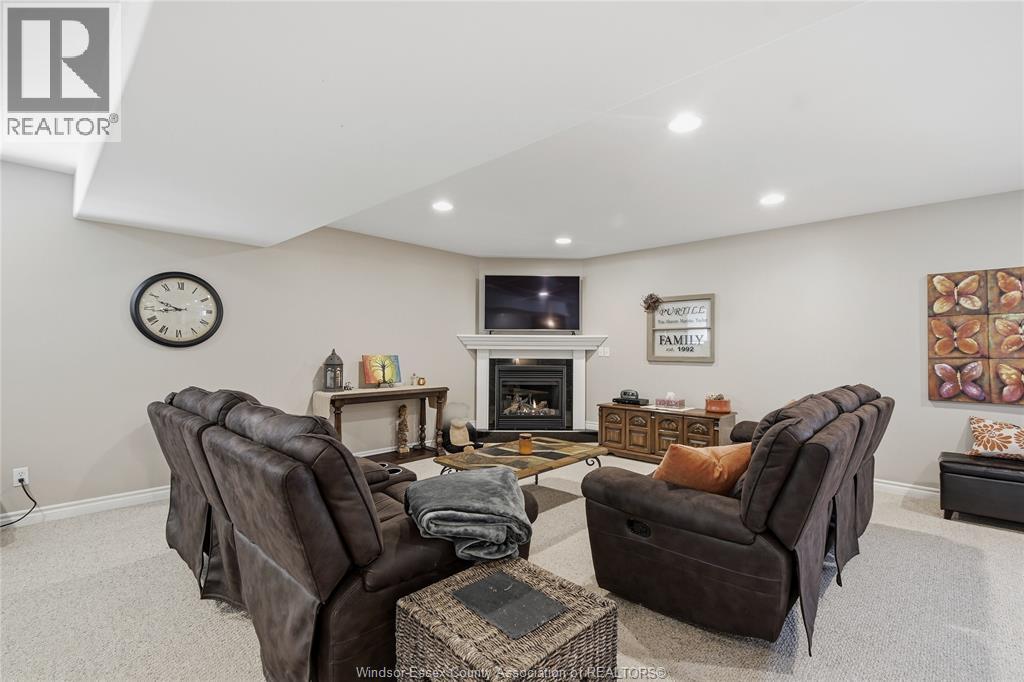 2287 Northway Ave, Windsor, Ontario  N9B 3Y3 - Photo 33 - 26012597