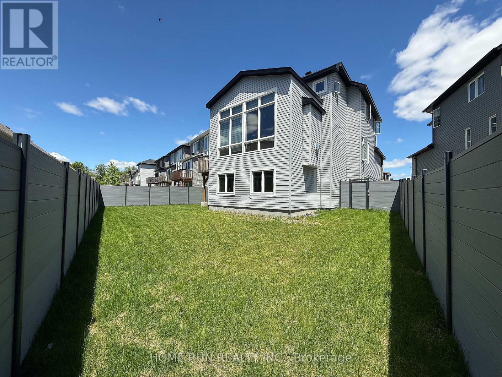 271 Ketchikan Crescent, Ottawa, Ontario  K2T 0S2 - Photo 4 - X13231906