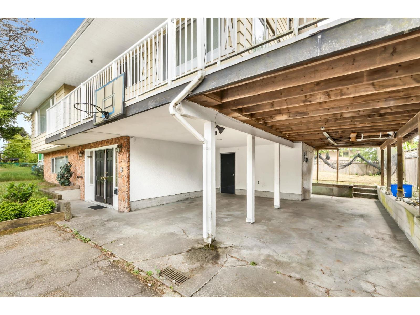 11582 84a Avenue, Delta, British Columbia  V4C 2S6 - Photo 3 - R3131317