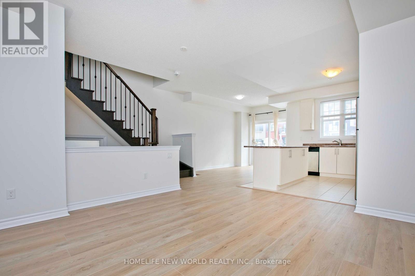 15 Wimshaw Lane, Whitchurch-Stouffville, Ontario  L4A 1Y2 - Photo 8 - N13231884