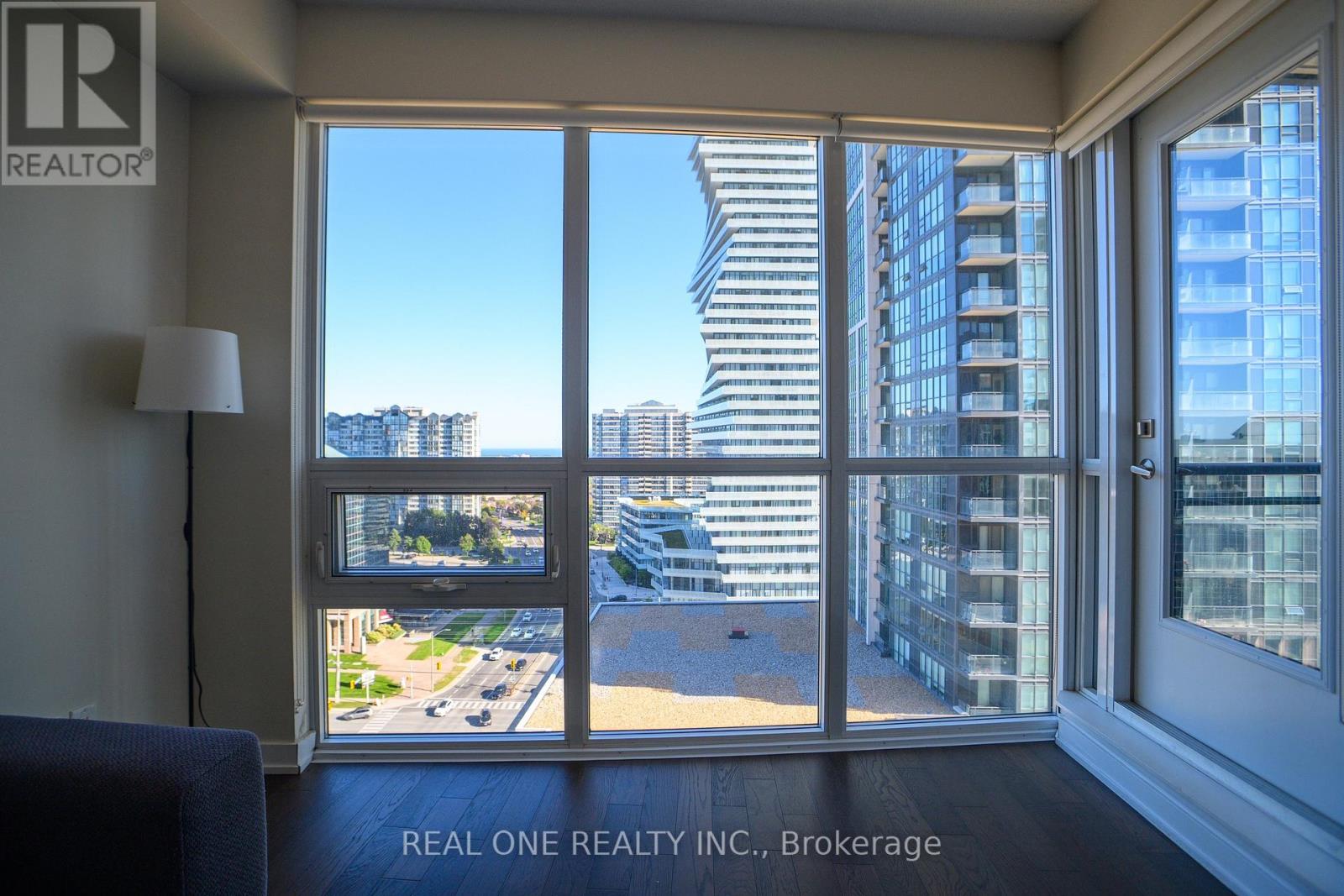 1410 - 510 Curran Place, Mississauga, Ontario  L5B 0J8 - Photo 7 - W13231892