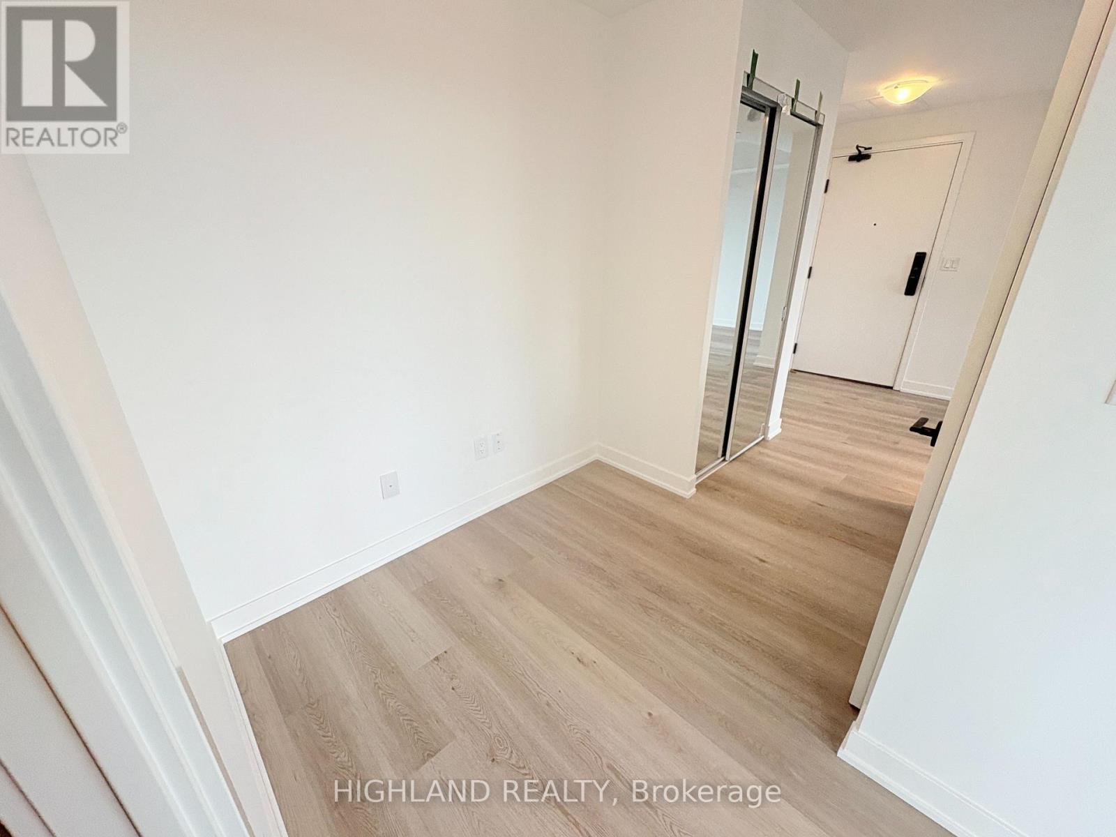 2402 - 2075 Lakeshore Road, Burlington, Ontario  L7R 0H3 - Photo 6 - W13231898