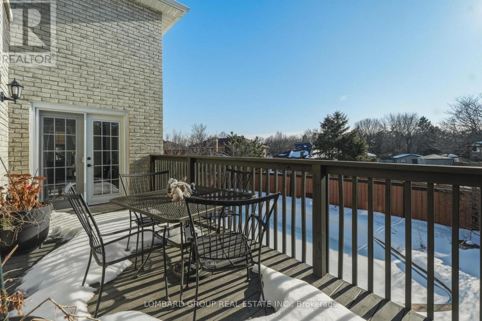 10 Whitmore Court, Brampton, Ontario  L6Z 2A5 - Photo 5 - W13231900