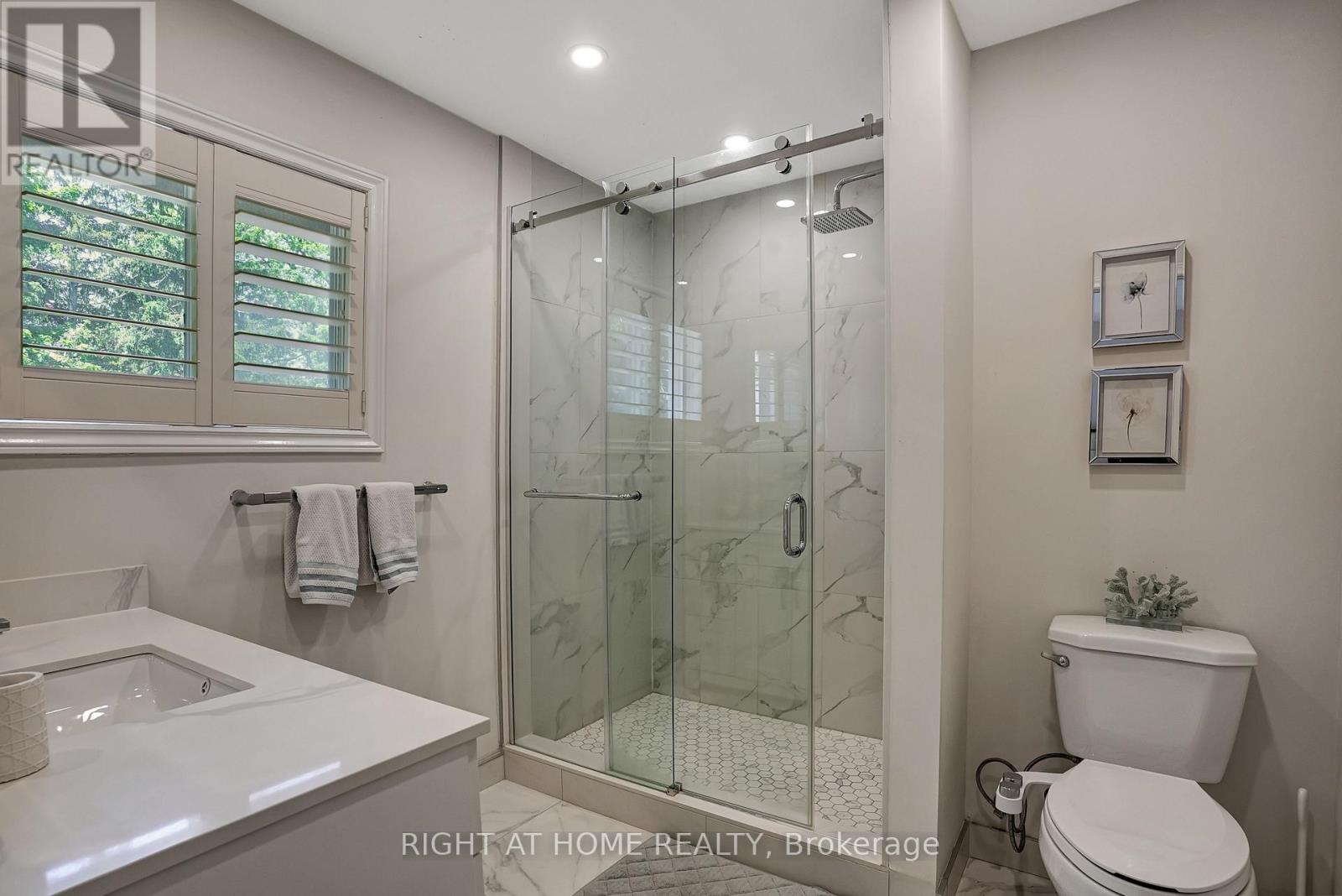 461 Lakeshore Road W, Oakville, Ontario  L6K 1G4 - Photo 21 - W13231902
