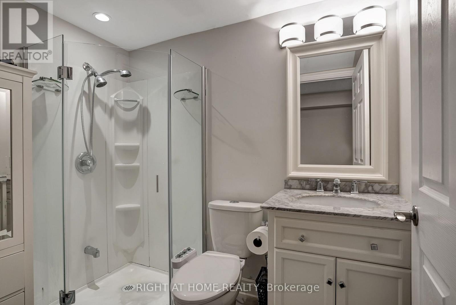 461 Lakeshore Road W, Oakville, Ontario  L6K 1G4 - Photo 31 - W13231902