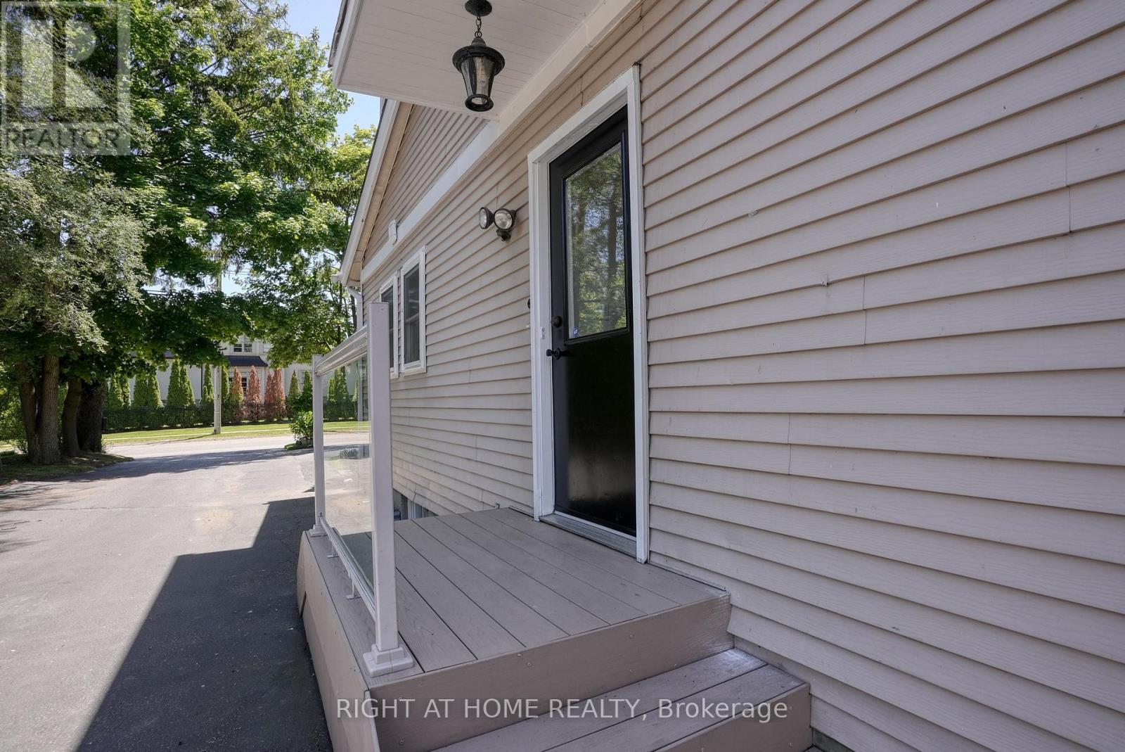 461 Lakeshore Road W, Oakville, Ontario  L6K 1G4 - Photo 34 - W13231902