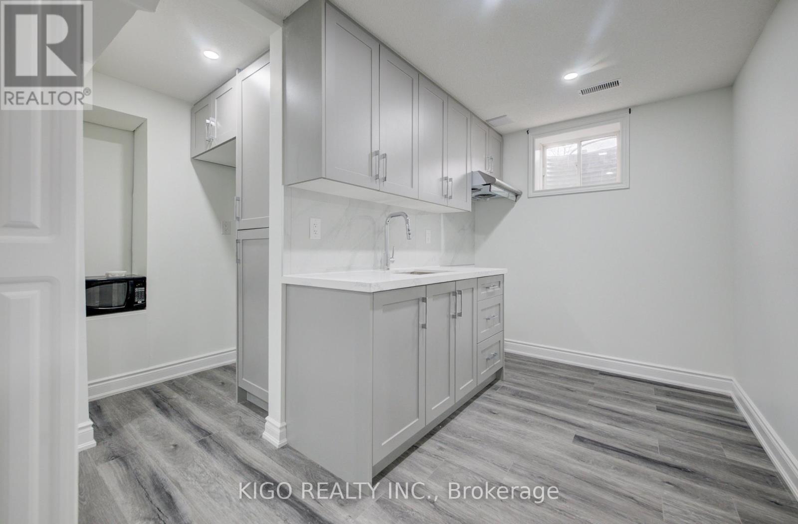 66 Shoreacres Drive, Kitchener, Ontario  N2R 0K7 - Photo 32 - X13231912