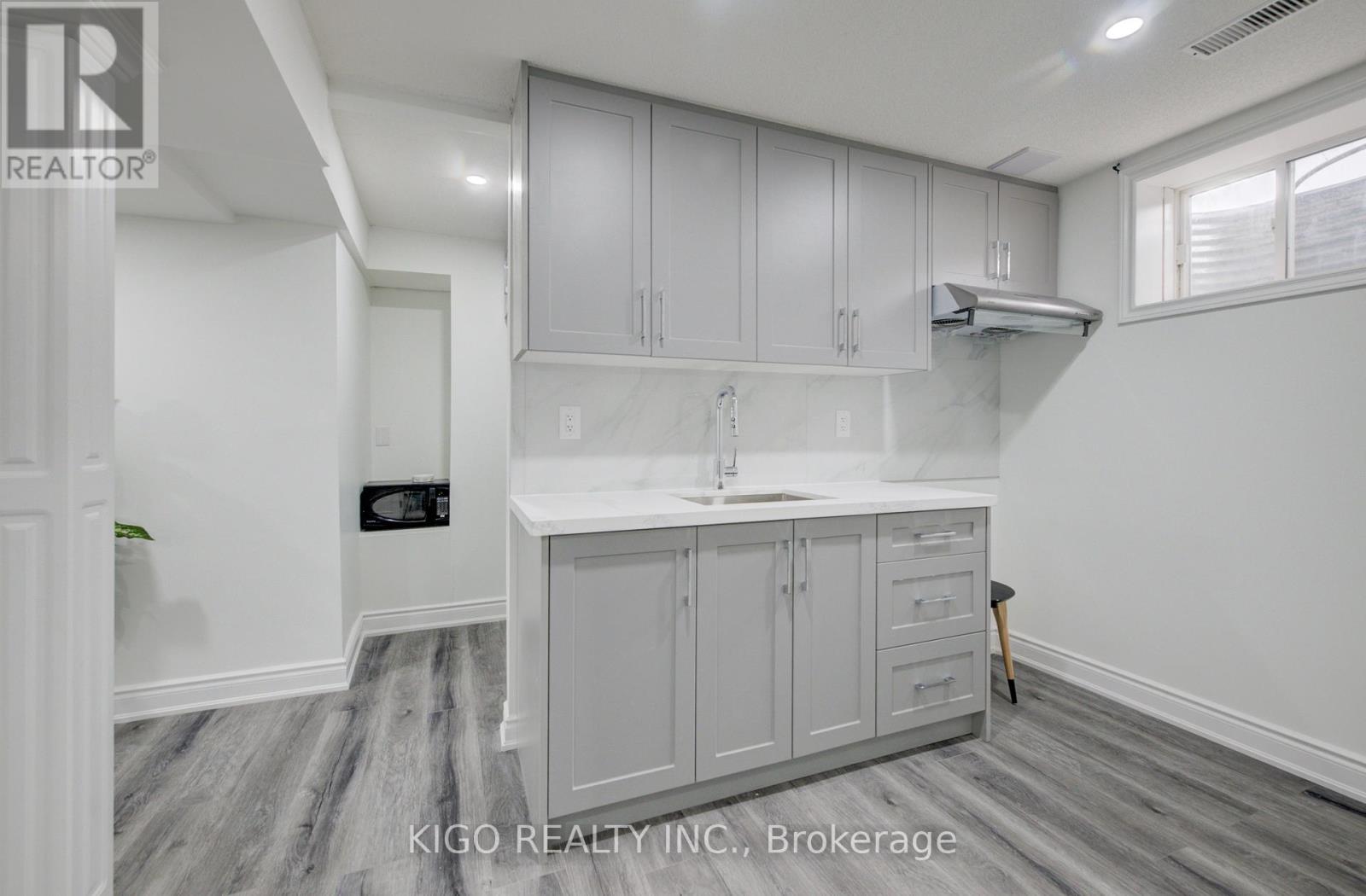 66 Shoreacres Drive, Kitchener, Ontario  N2R 0K7 - Photo 33 - X13231912