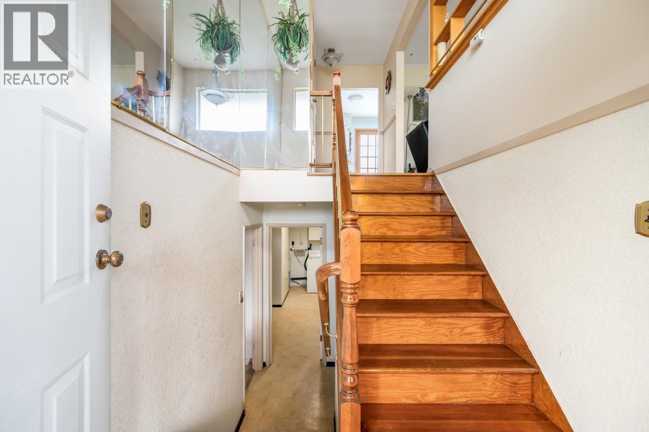10395 Aragon Road, Richmond, British Columbia  V7A 3E8 - Photo 3 - R3131157