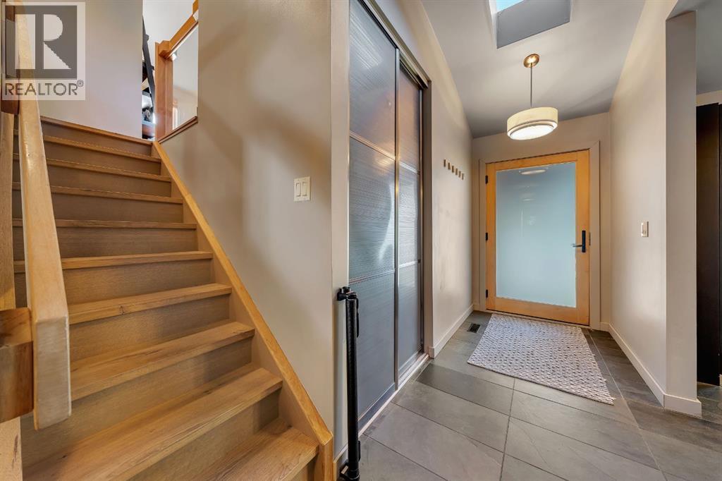 7 Deerwood Road Se, Calgary, Alberta  T2J 6L2 - Photo 5 - A2316466