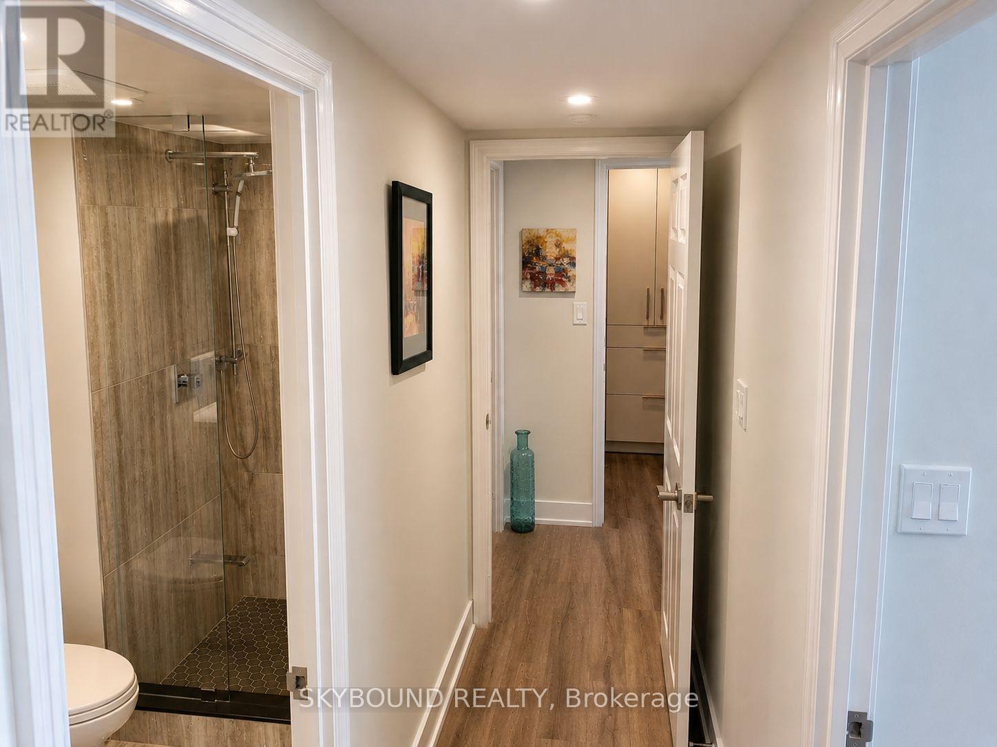 301 - 1360 Rathburn Road, Mississauga, Ontario  L4W 4H4 - Photo 18 - W13172900
