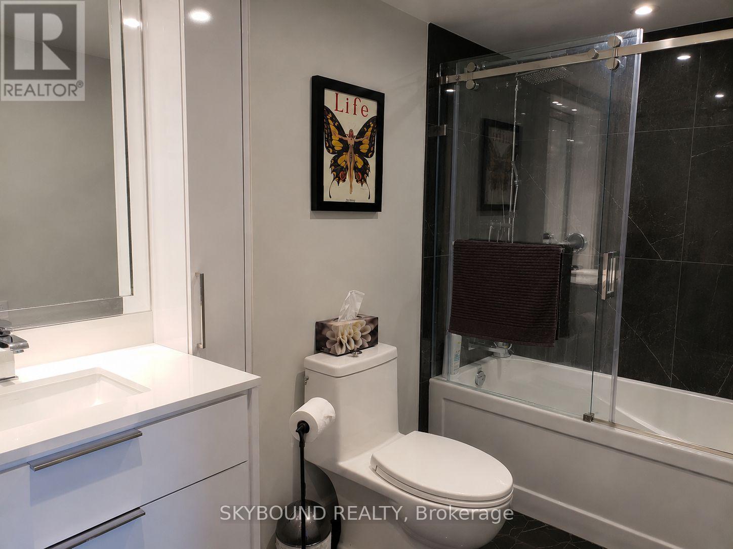 301 - 1360 Rathburn Road, Mississauga, Ontario  L4W 4H4 - Photo 25 - W13172900