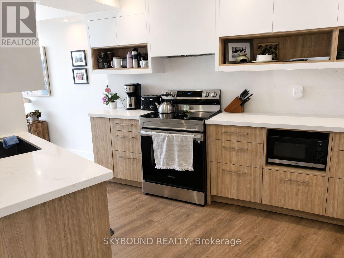 301 - 1360 Rathburn Road, Mississauga, Ontario  L4W 4H4 - Photo 13 - W13172900
