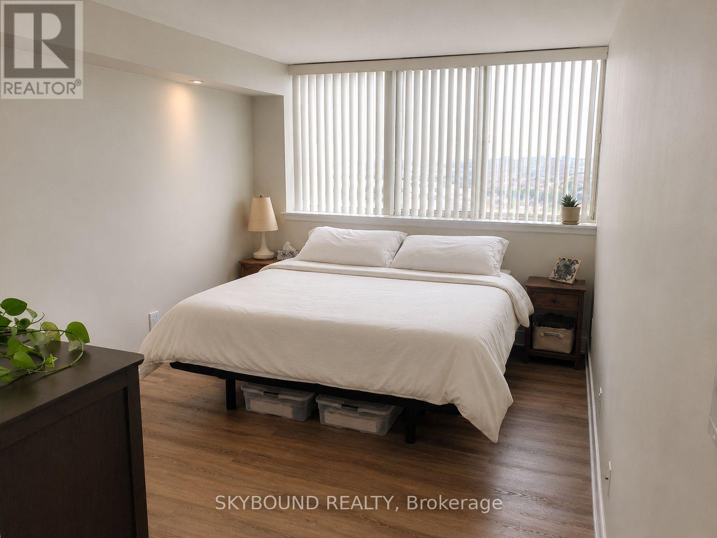 301 - 1360 Rathburn Road, Mississauga, Ontario  L4W 4H4 - Photo 27 - W13172900