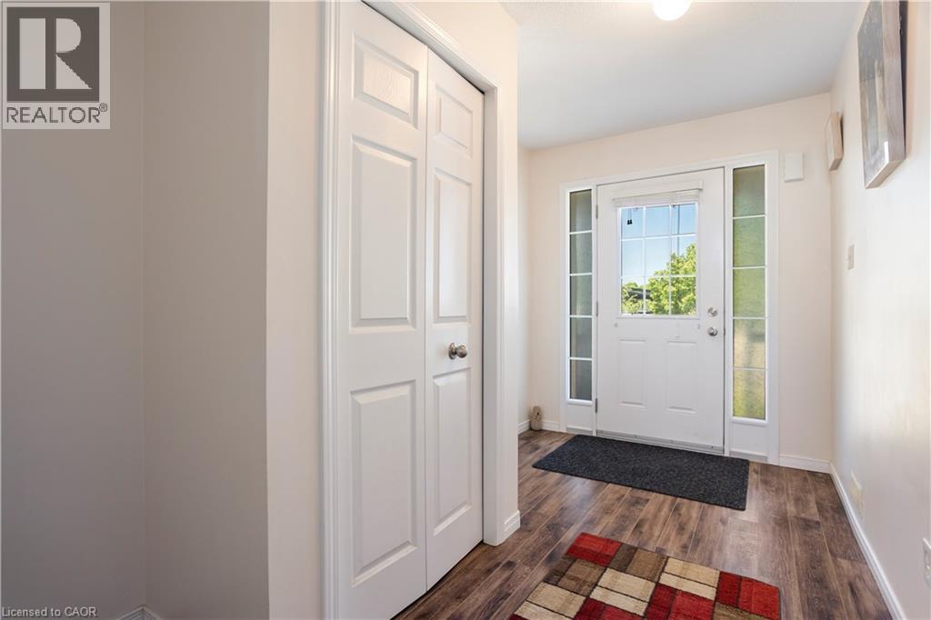 229 Parkvale Drive, Kitchener, Ontario  N2R 1Y8 - Photo 5 - 40834816