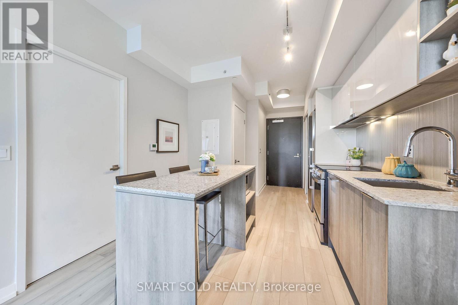 833 - 31 Tippett Road, Toronto, Ontario  M3H 2V1 - Photo 11 - C13231938