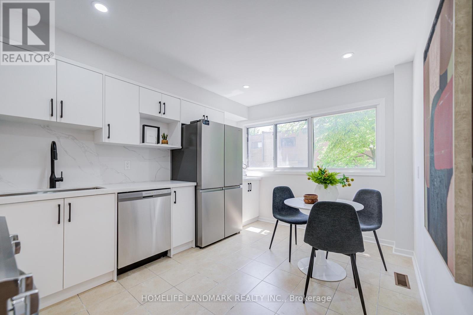 14 Low Meadoway, Toronto, Ontario  M2H 2V7 - Photo 17 - C13231958
