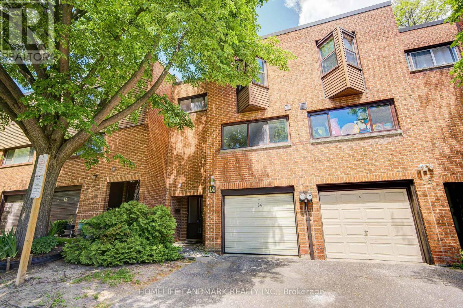 14 Low Meadoway, Toronto, Ontario  M2H 2V7 - Photo 2 - C13231958