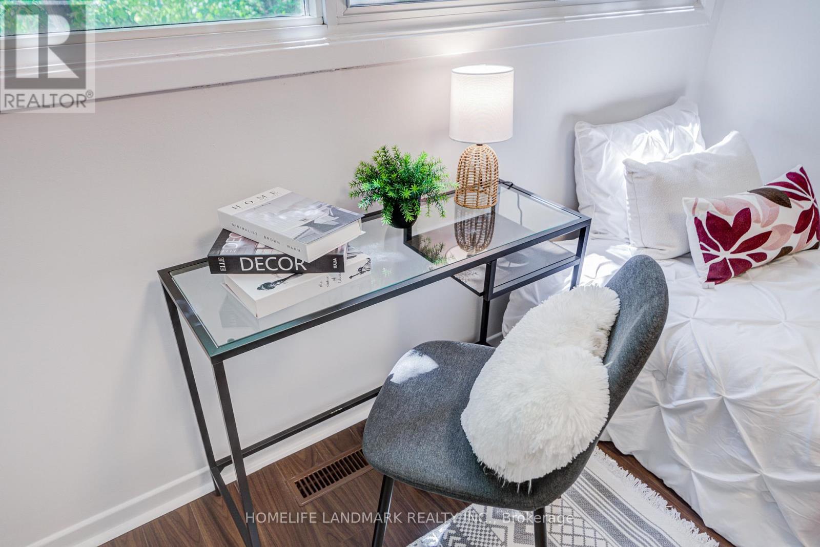 14 Low Meadoway, Toronto, Ontario  M2H 2V7 - Photo 34 - C13231958