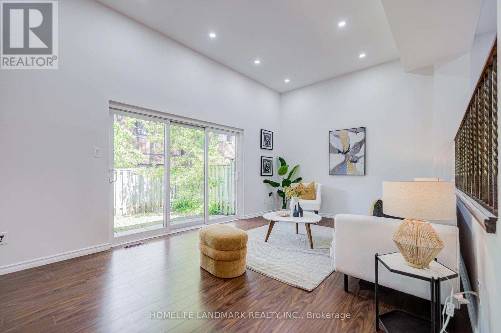 14 Low Meadoway, Toronto, Ontario  M2H 2V7 - Photo 4 - C13231958