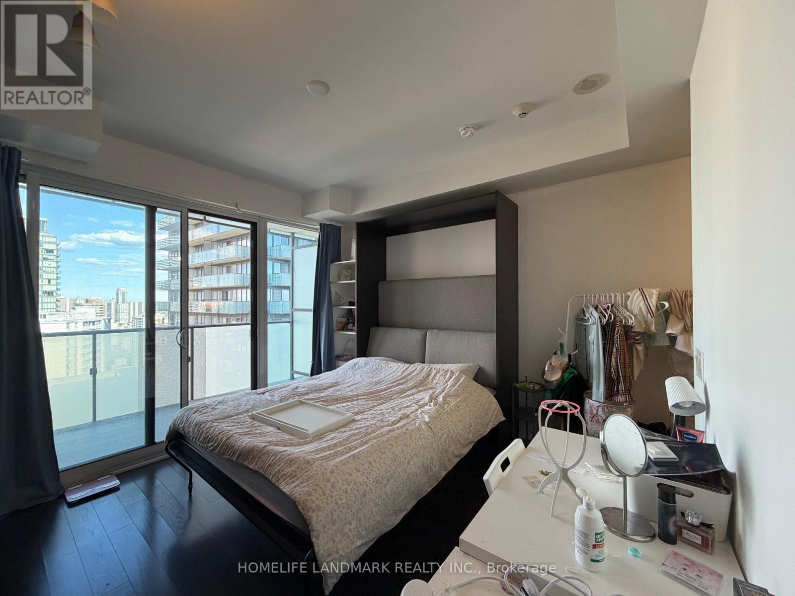 2510 - 65 ST MARY STREET, Toronto, Ontario