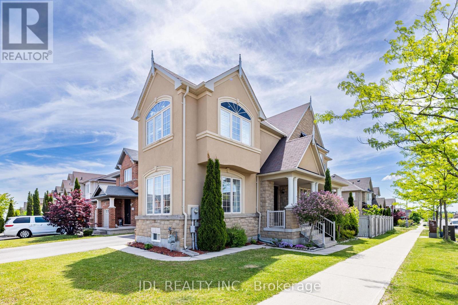 3 Mansard Drive, Richmond Hill, Ontario  L4E 0L8 - Photo 41 - N13231936