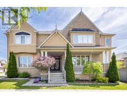 3 MANSARD DRIVE, Richmond Hill, Ontario