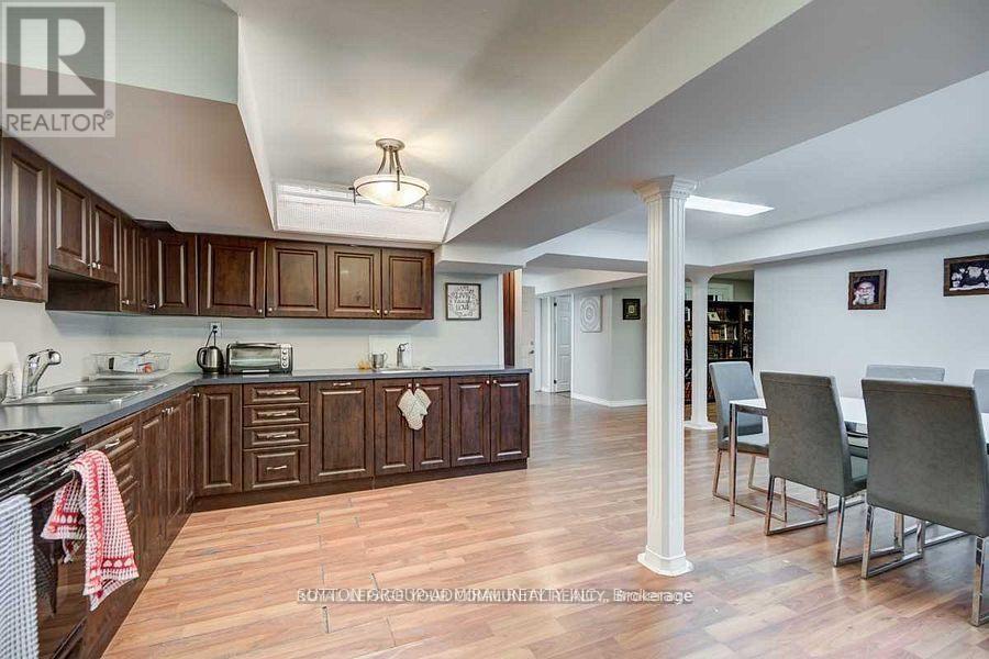 98 York Hill Boulevard, Vaughan, Ontario  L4J 2P6 - Photo 2 - N13231982