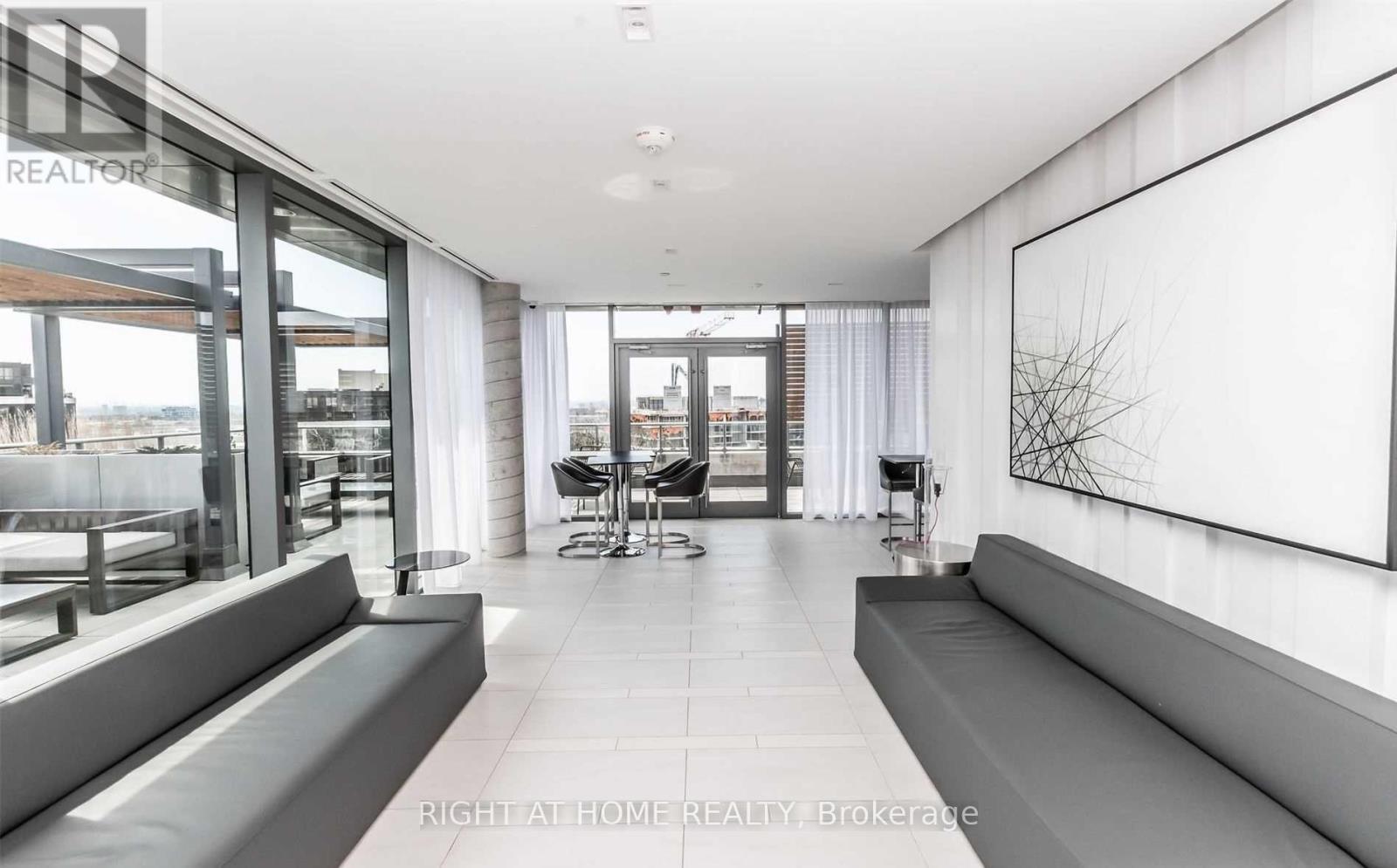 512 - 10 De Boers Drive, Toronto, Ontario  M3J 0L6 - Photo 22 - W13231976