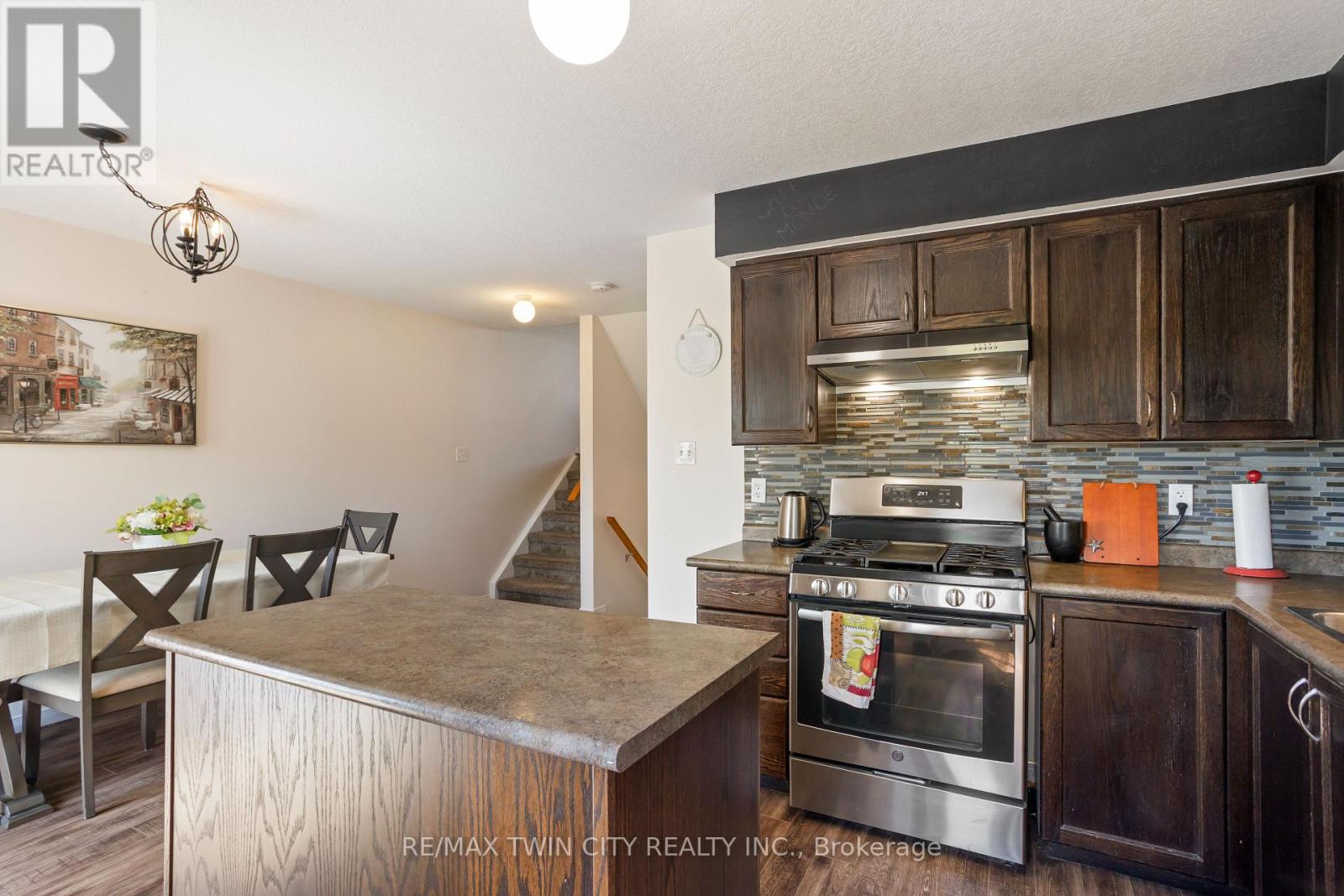229 Parkvale Drive, Kitchener, Ontario  N2R 1Y8 - Photo 10 - X13231922
