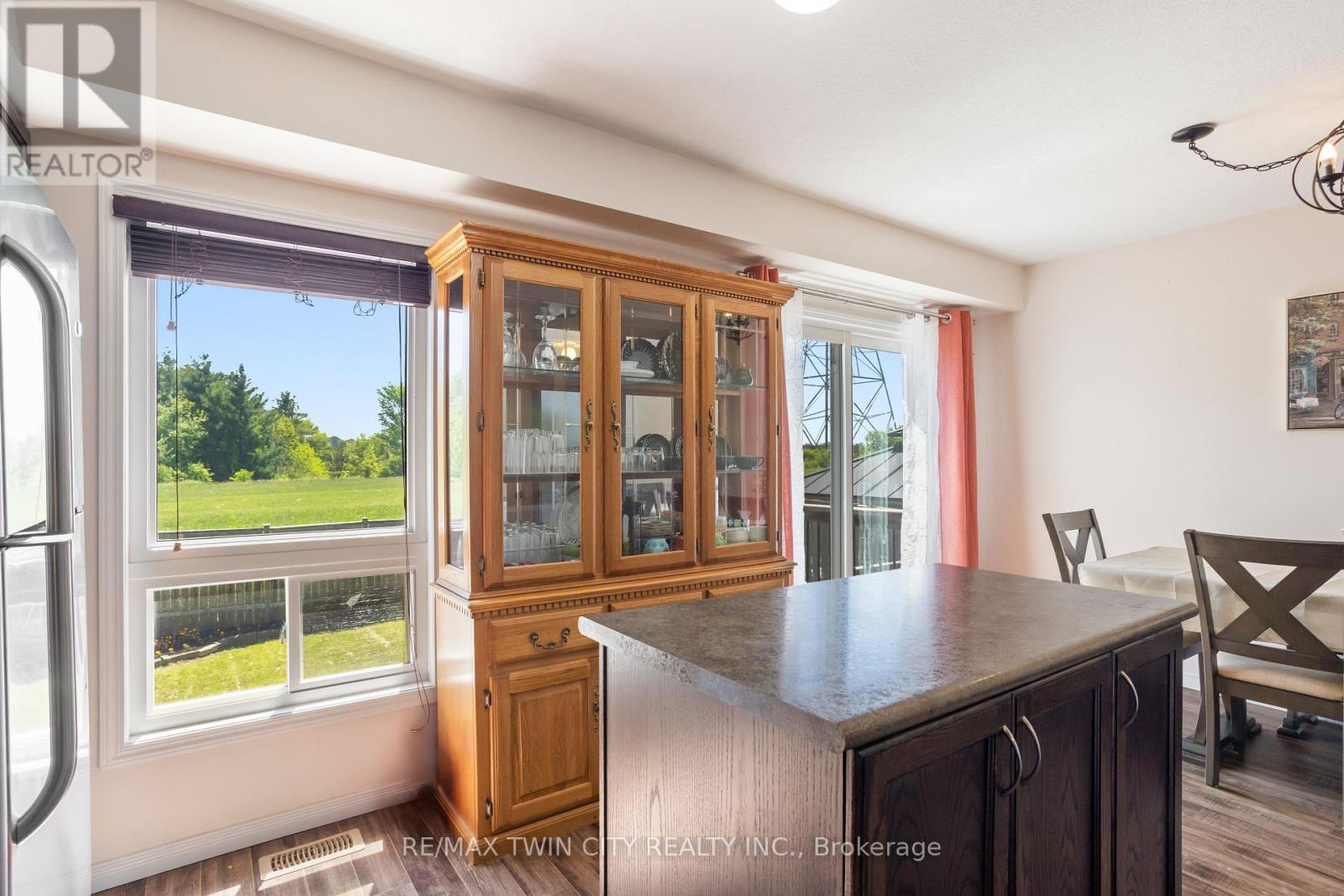 229 Parkvale Drive, Kitchener, Ontario  N2R 1Y8 - Photo 11 - X13231922