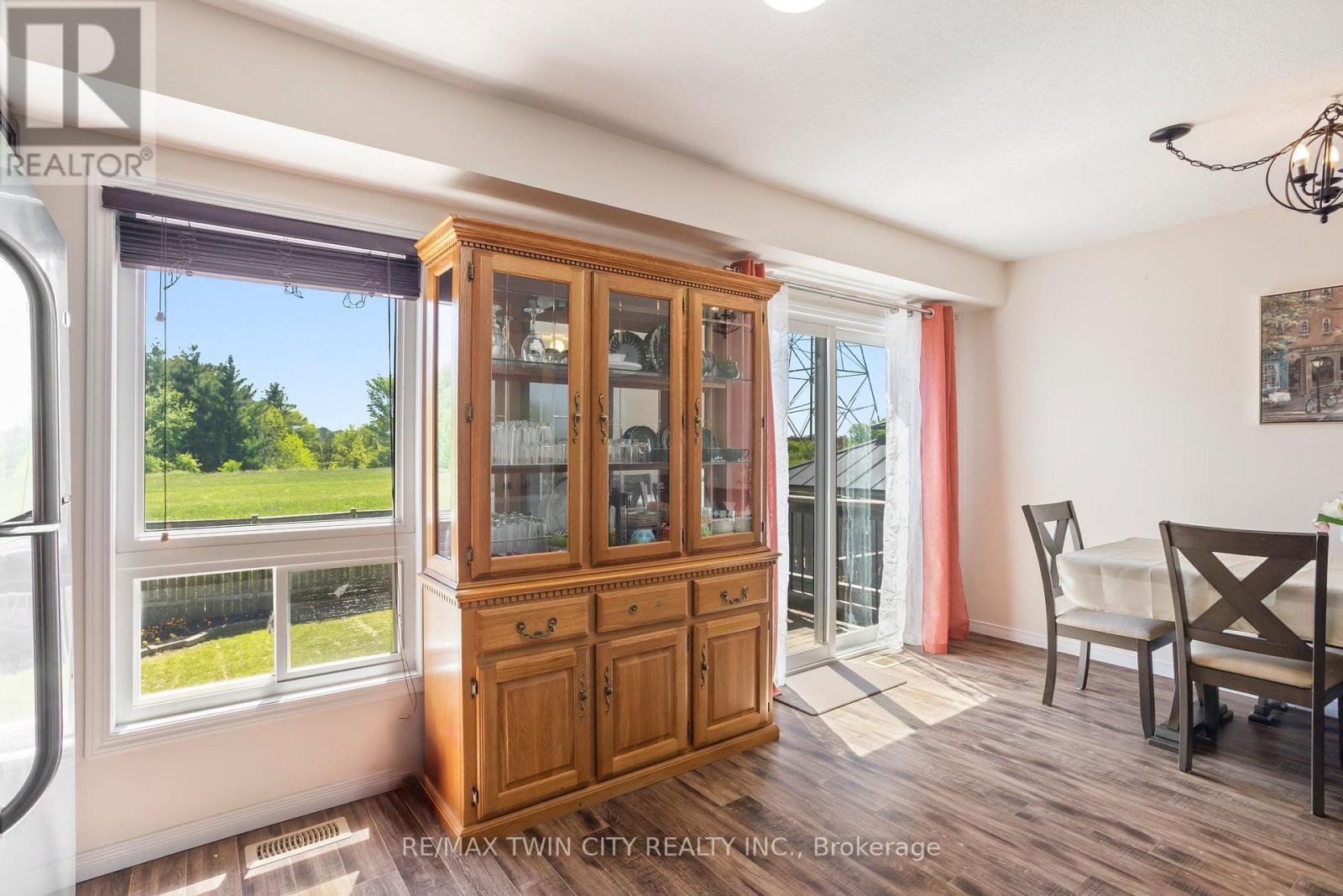 229 Parkvale Drive, Kitchener, Ontario  N2R 1Y8 - Photo 12 - X13231922