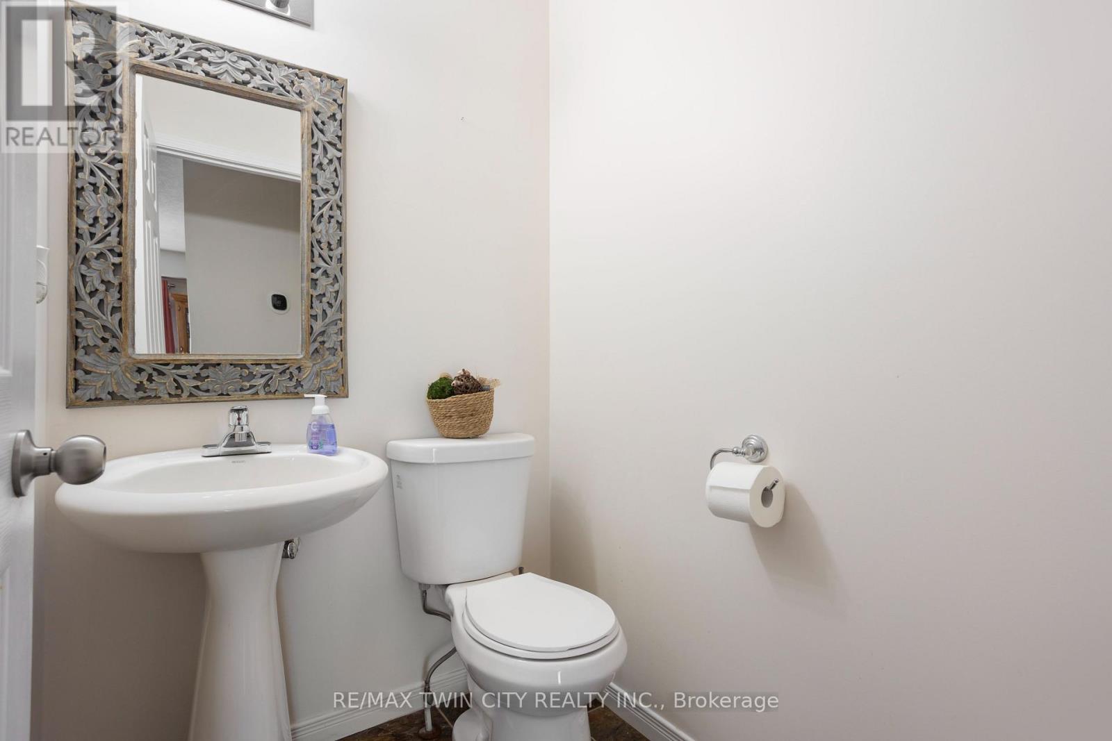 229 Parkvale Drive, Kitchener, Ontario  N2R 1Y8 - Photo 15 - X13231922