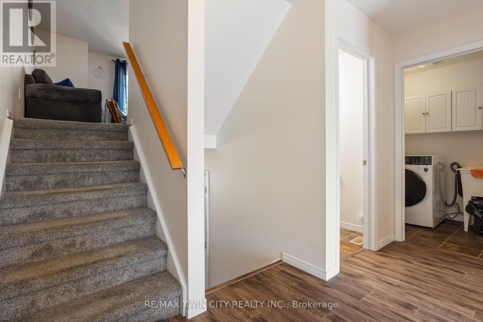 229 Parkvale Drive, Kitchener, Ontario  N2R 1Y8 - Photo 17 - X13231922