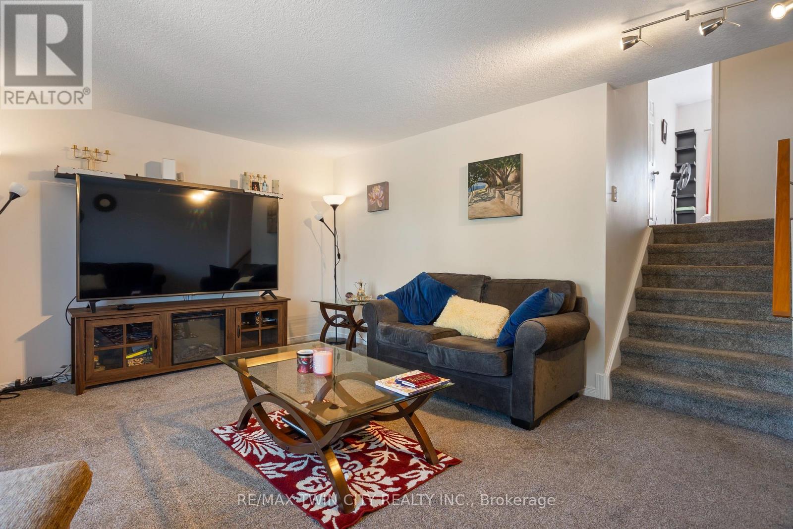 229 Parkvale Drive, Kitchener, Ontario  N2R 1Y8 - Photo 22 - X13231922