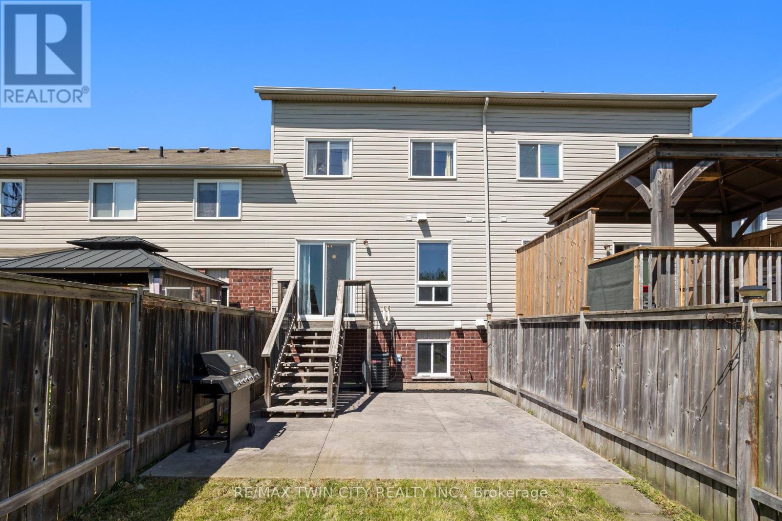 229 Parkvale Drive, Kitchener, Ontario  N2R 1Y8 - Photo 38 - X13231922