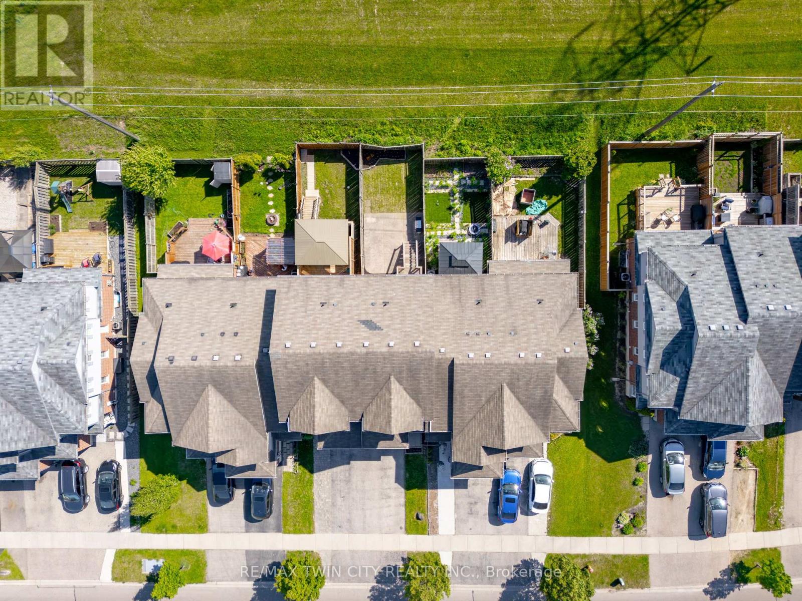 229 Parkvale Drive, Kitchener, Ontario  N2R 1Y8 - Photo 40 - X13231922