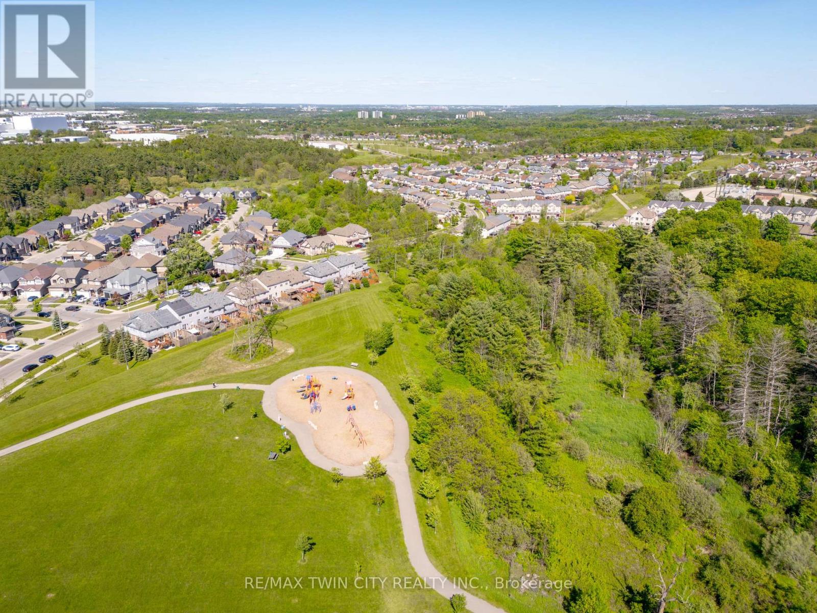 229 Parkvale Drive, Kitchener, Ontario  N2R 1Y8 - Photo 44 - X13231922