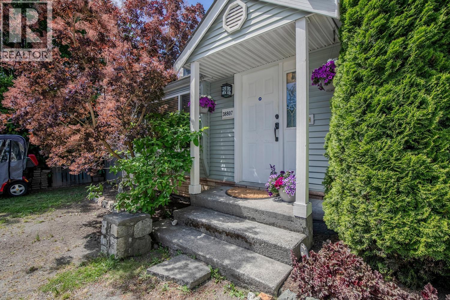 38807 Britannia Avenue, Squamish, British Columbia  V8B 0A7 - Photo 40 - R3130481