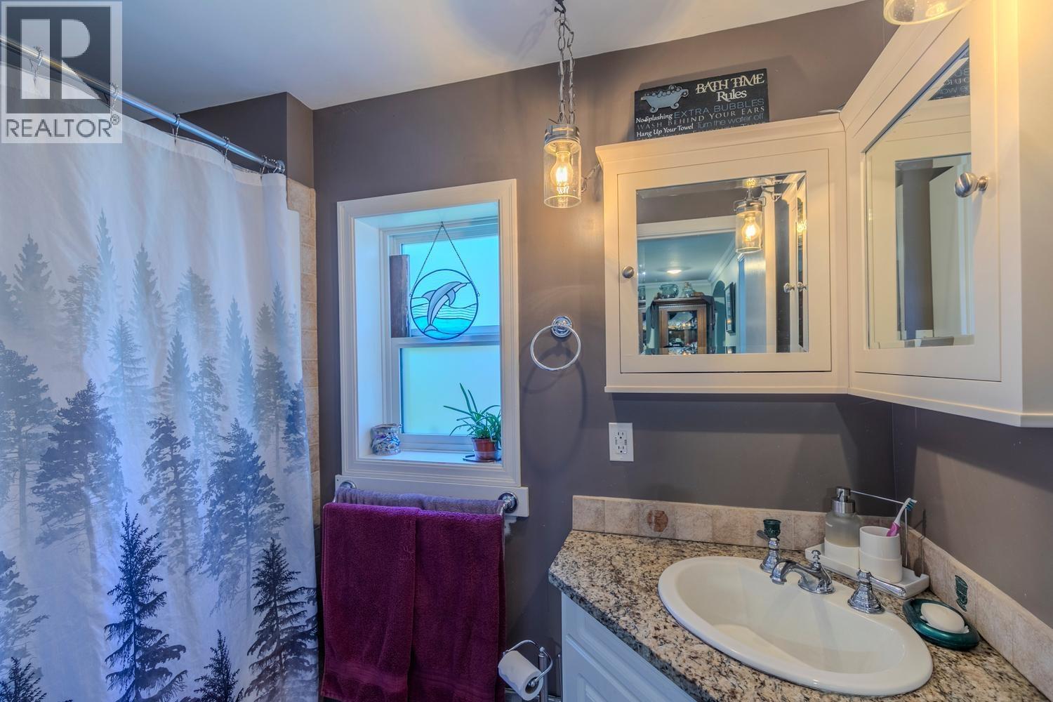 38807 Britannia Avenue, Squamish, British Columbia  V8B 0A7 - Photo 22 - R3130481