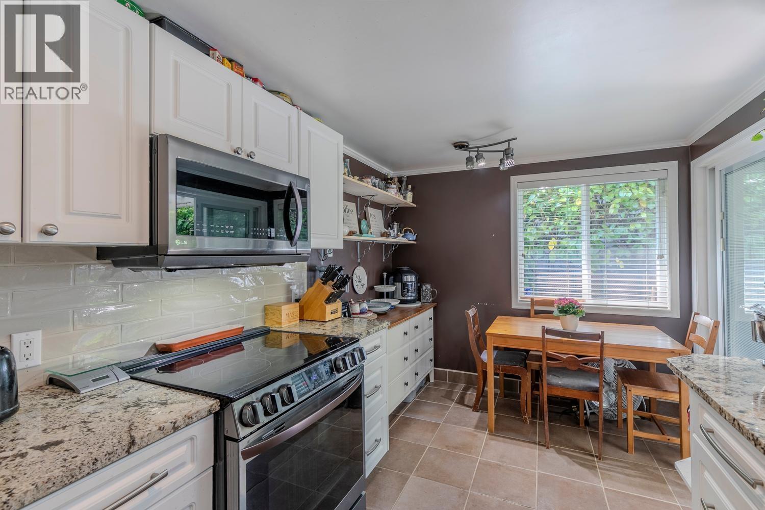 38807 Britannia Avenue, Squamish, British Columbia  V8B 0A7 - Photo 8 - R3130481