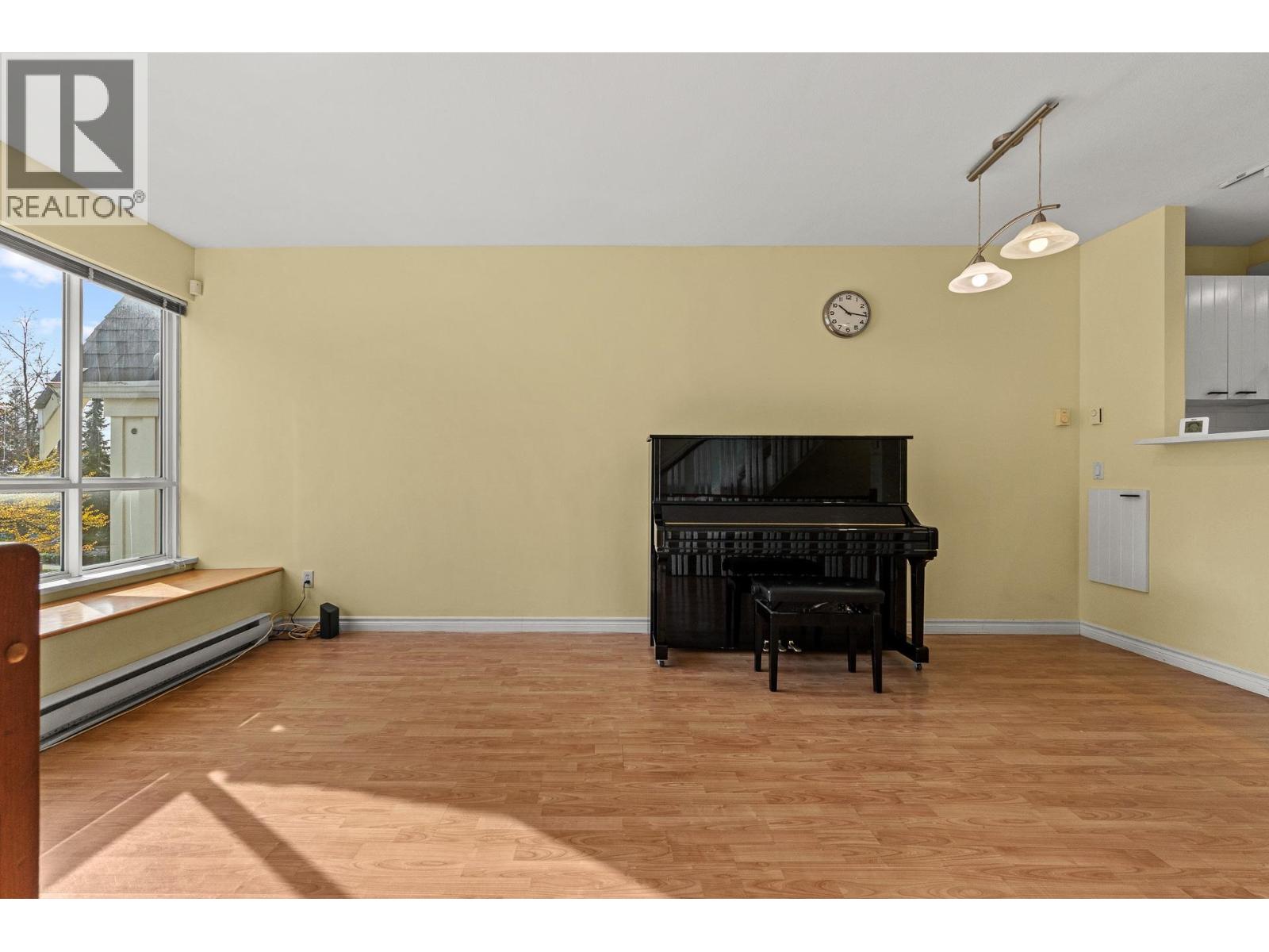 7393 Magnolia Terrace, Burnaby, British Columbia  V5E 4M3 - Photo 5 - R3131432