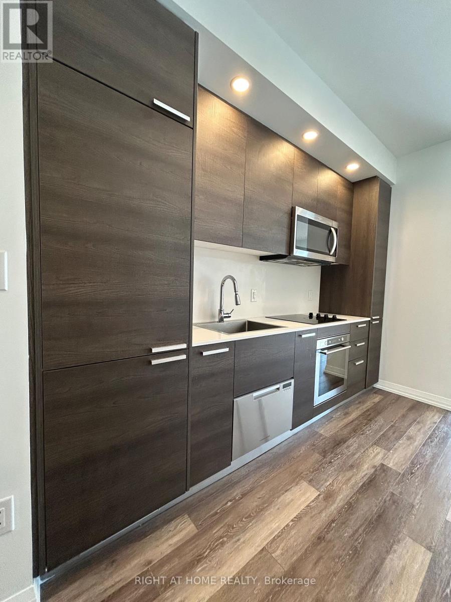 308 - 75 Canterbury Place, Toronto, Ontario  M2N 0L2 - Photo 2 - C13232004