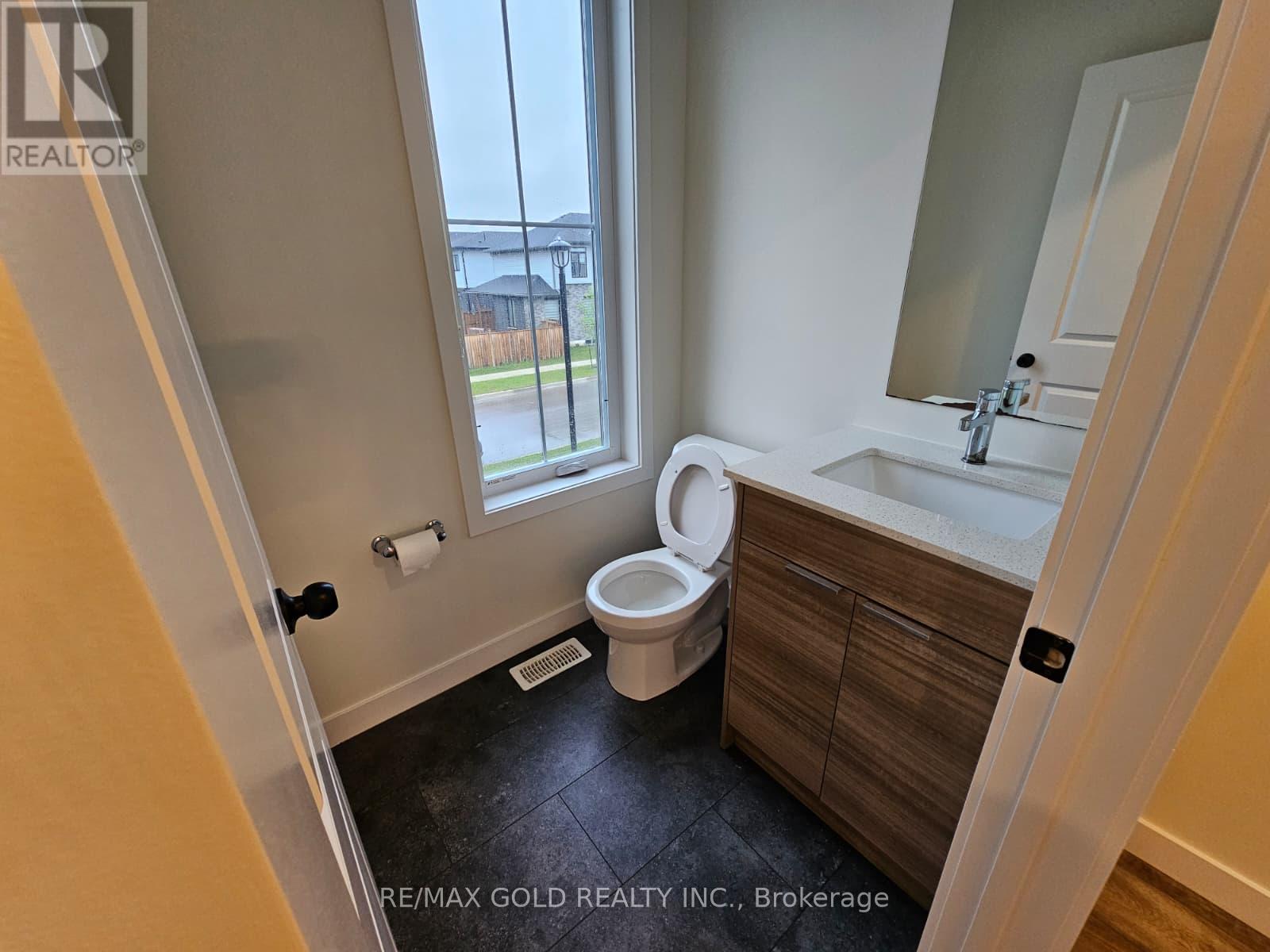 8 - 1781 Henrica Avenue, London North, Ontario  N6G 0Y2 - Photo 33 - X13071686