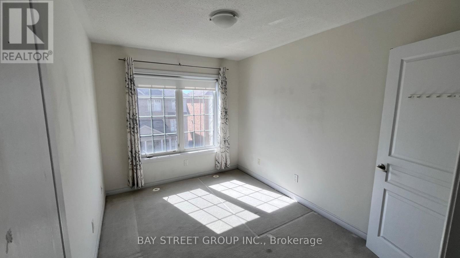 13 Highbury Court, Markham, Ontario  L6B 1J7 - Photo 10 - N13232032